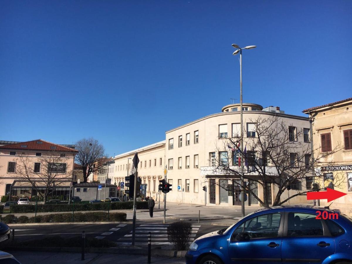 Apartments Flanaticus Pula Exterior photo